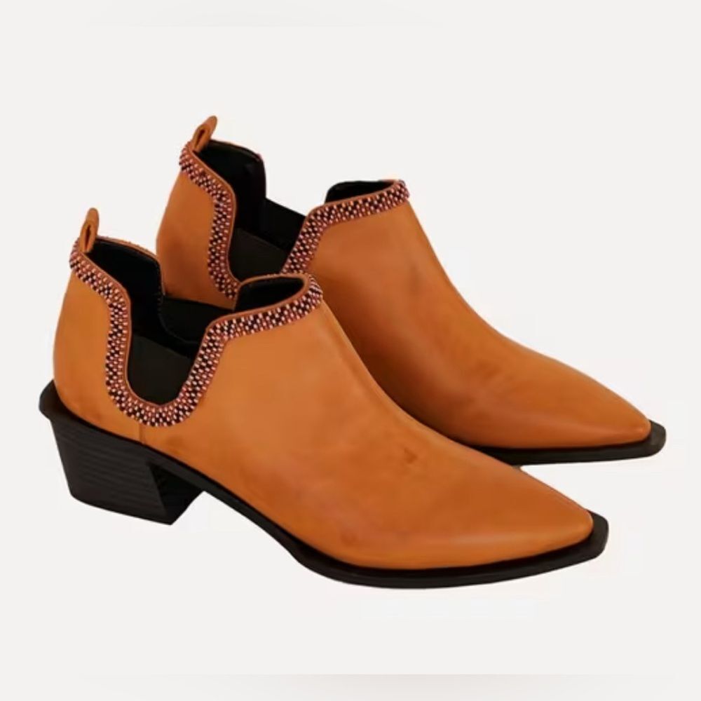 Farm Rio Caramel Tan Cut Out Slip on Ankle Boots(Size 8.5)